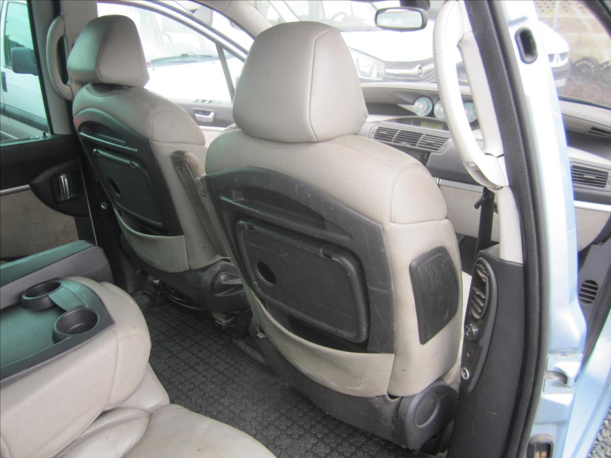 Peugeot 807