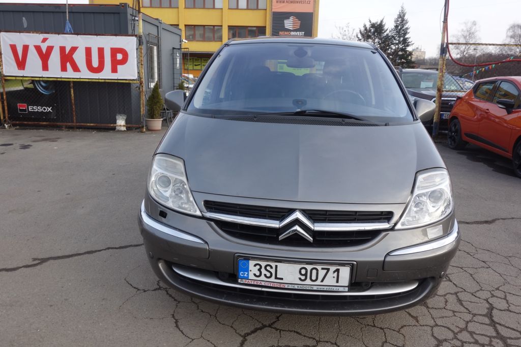 Citroën C8