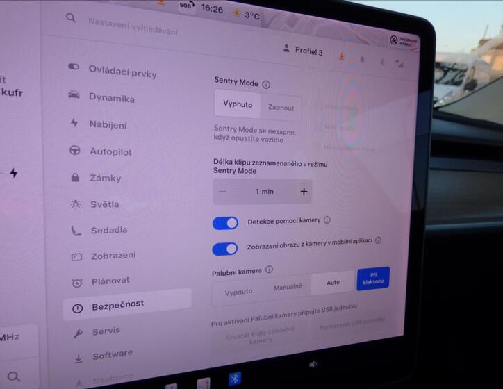 Tesla Model 3 19