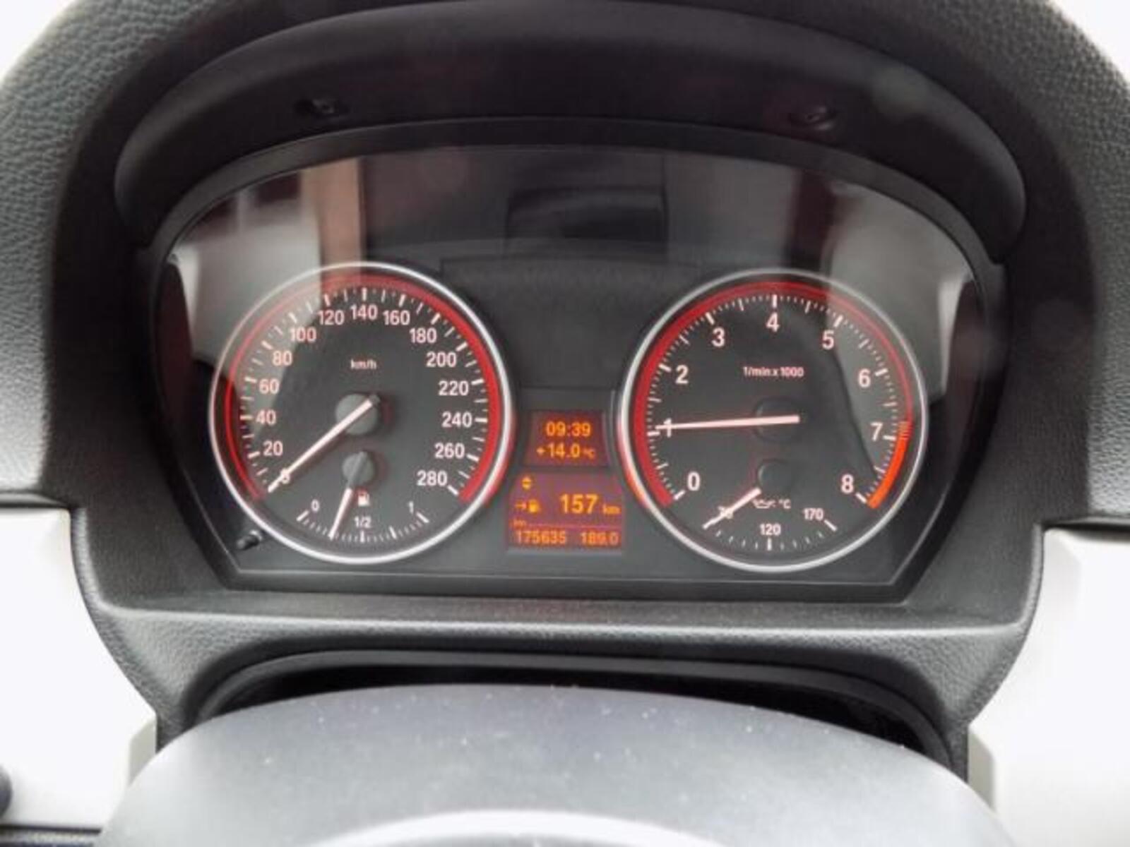 BMW Řada 3 30