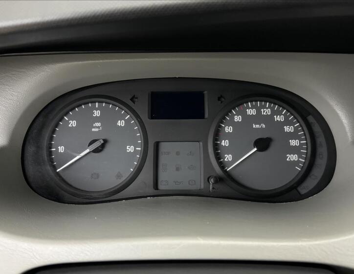Opel Vivaro 9