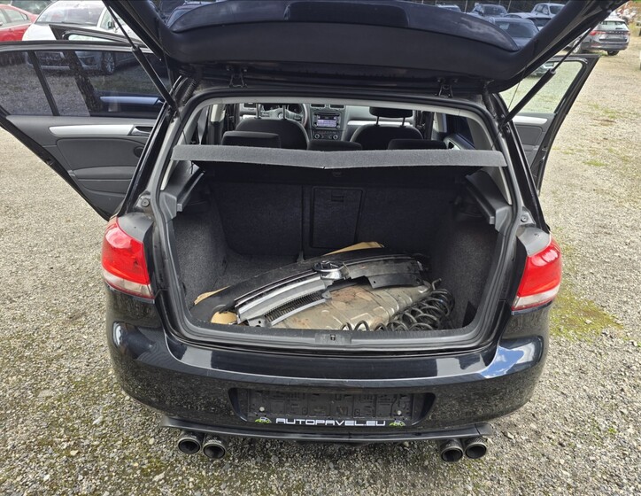 Volkswagen Golf 14