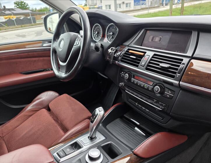 BMW X6 32