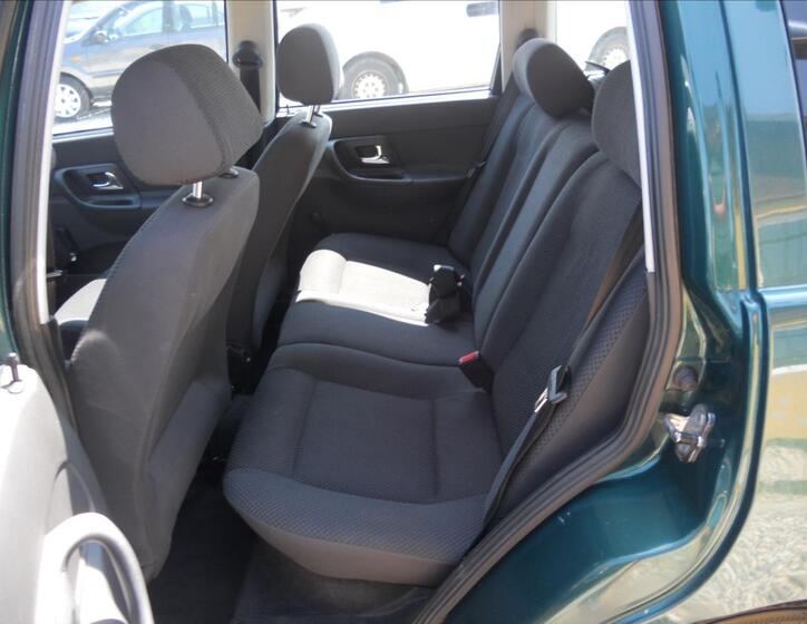 Volkswagen Polo 16