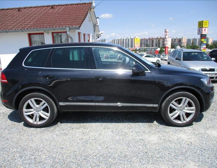 Volkswagen Touareg 4