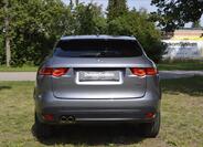 Jaguar F-Pace 6