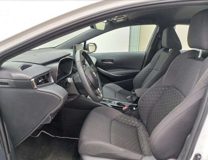 Toyota Corolla 8