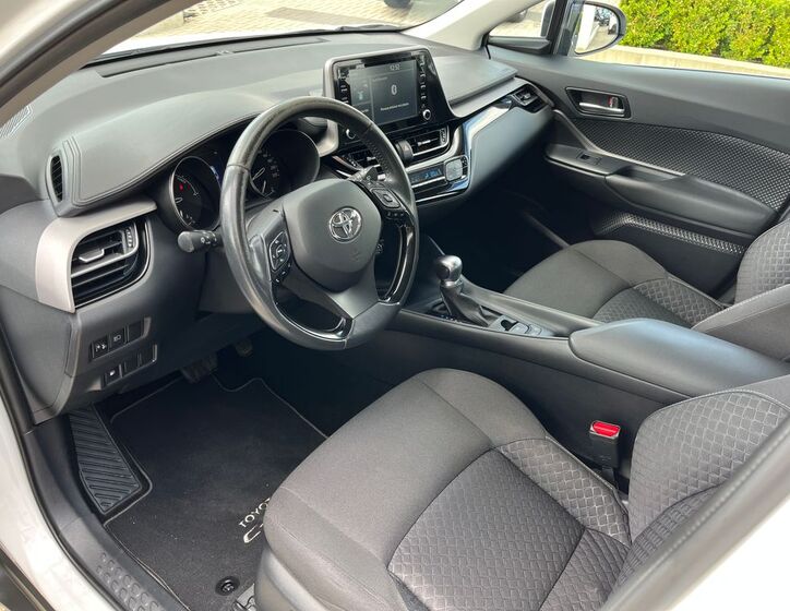 Toyota C-HR 17