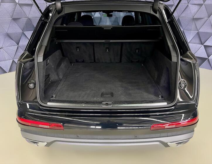 Audi Q7 29