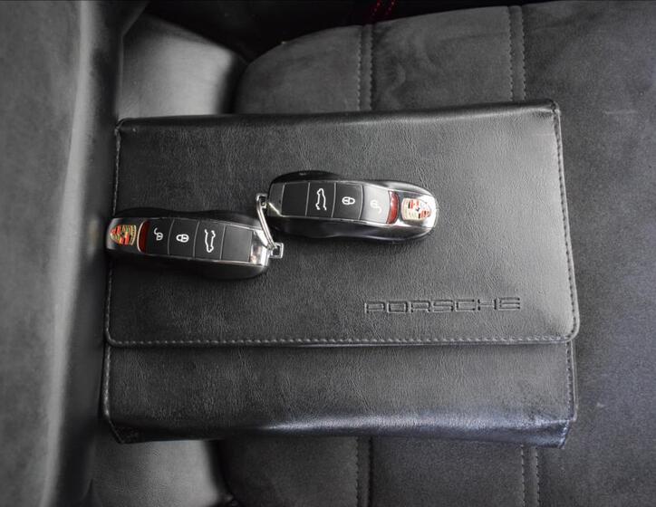 Porsche Cayenne 29