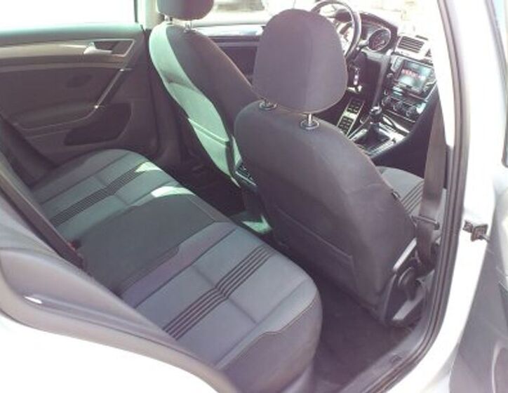Volkswagen Golf 13