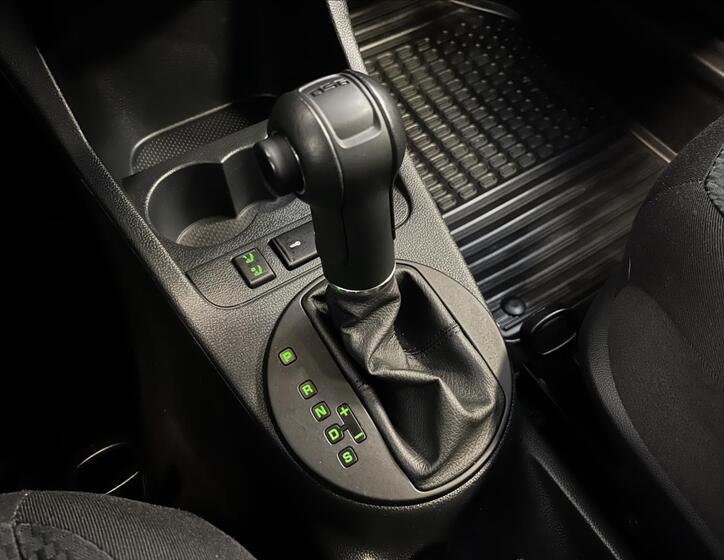 Škoda Fabia 12