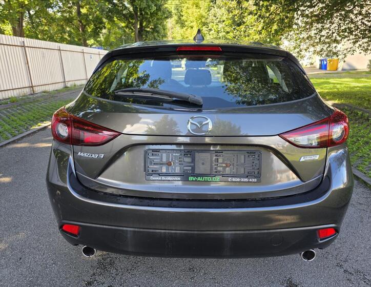 Mazda 3 5