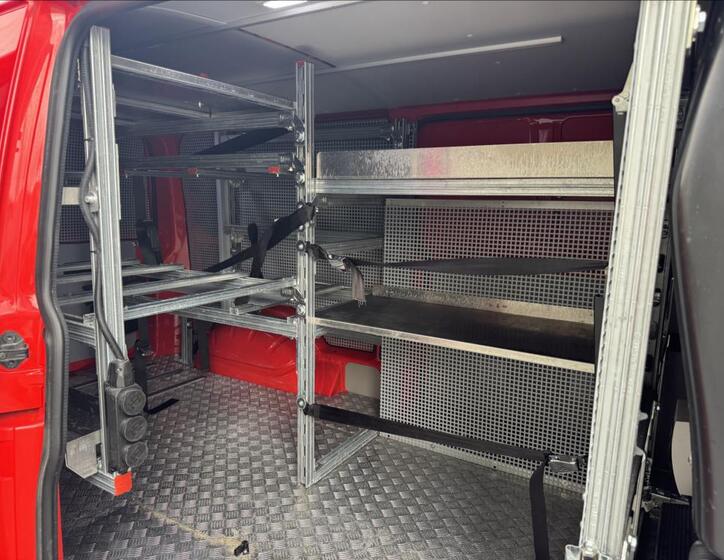 Volkswagen Transporter 21