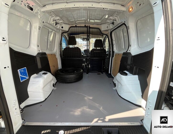 Ford Transit Courier 7