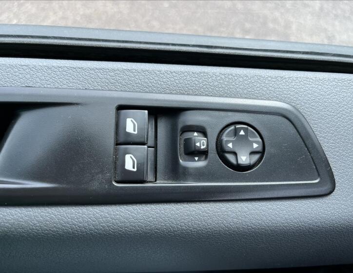 Peugeot Expert 24