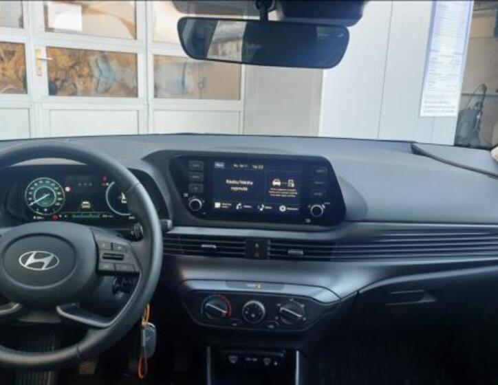 Hyundai i20 9