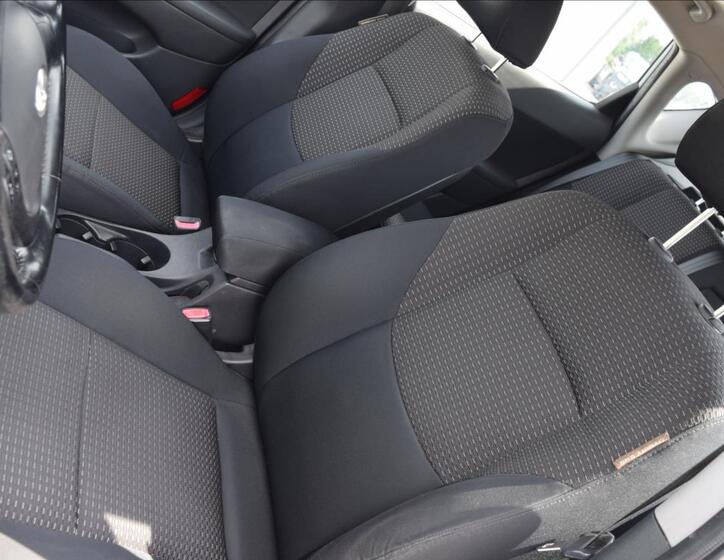 Hyundai i30 14