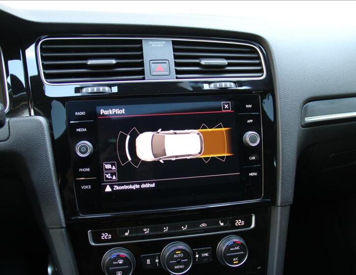 Volkswagen Golf 39
