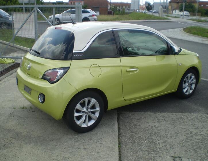 Opel Adam 6