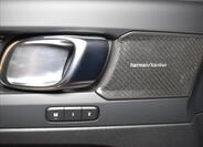 Volvo XC40 16