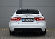 Jaguar XE 6