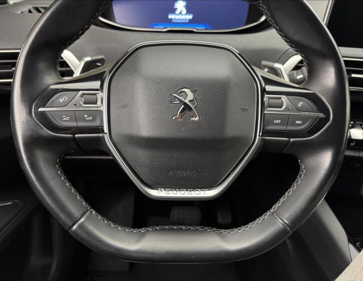 Peugeot 5008 8