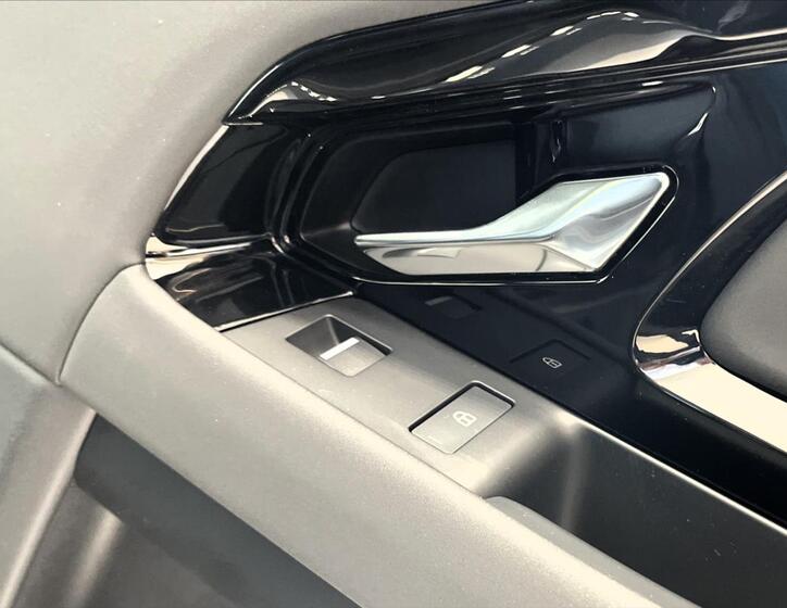 Land Rover Range Rover Evoque 37