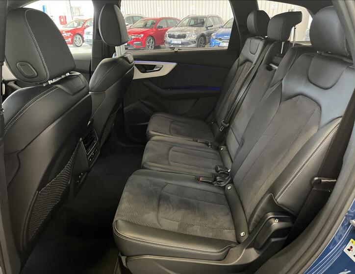 Audi Q7 41