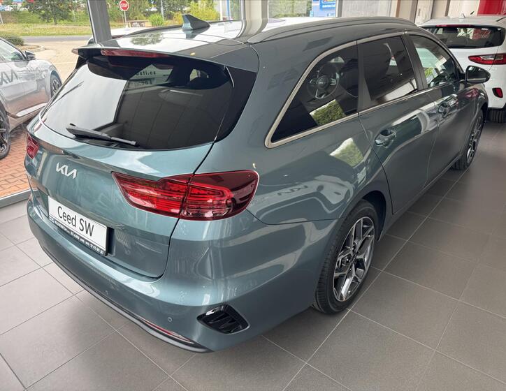 KIA Ceed 4