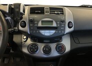 Toyota RAV4 16