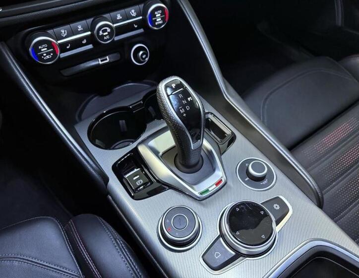 Alfa Romeo Giulia 16