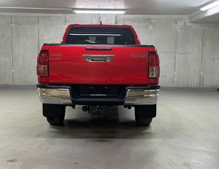 Toyota Hilux 6