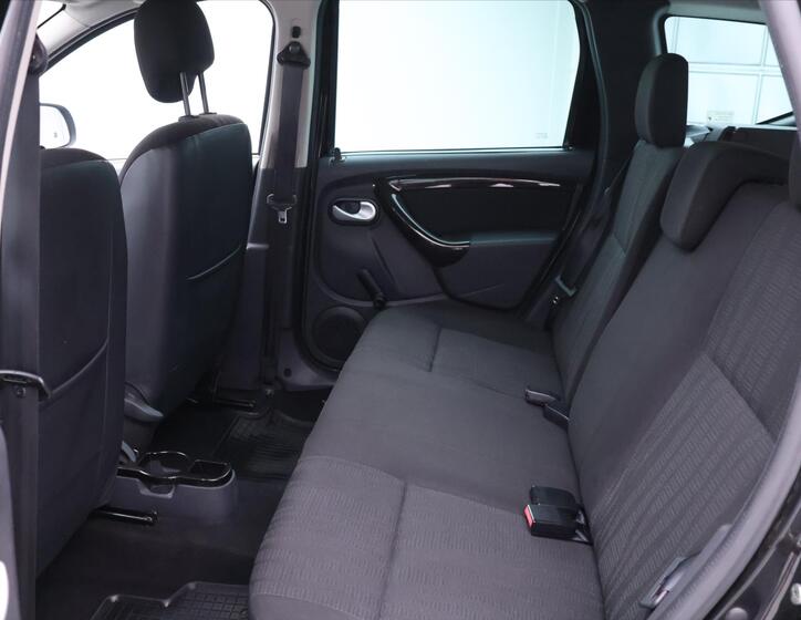 Dacia Duster 14