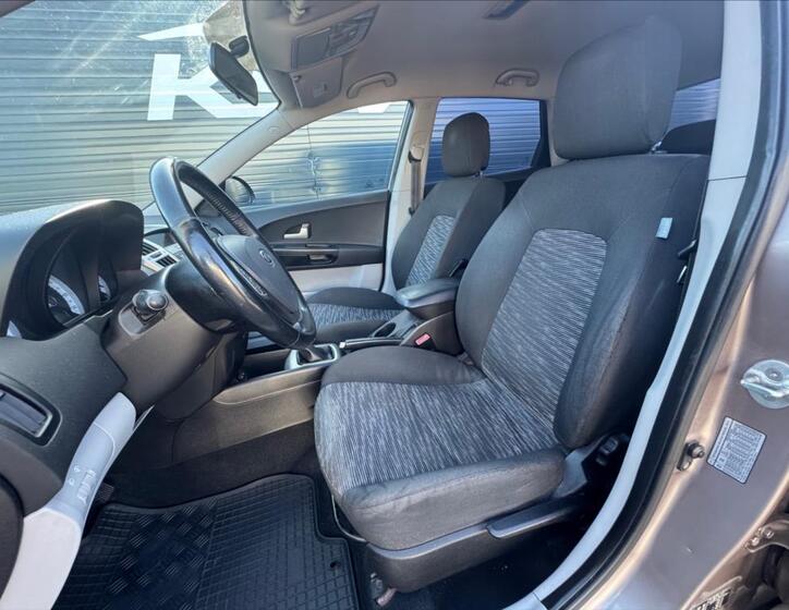 KIA Ceed 13