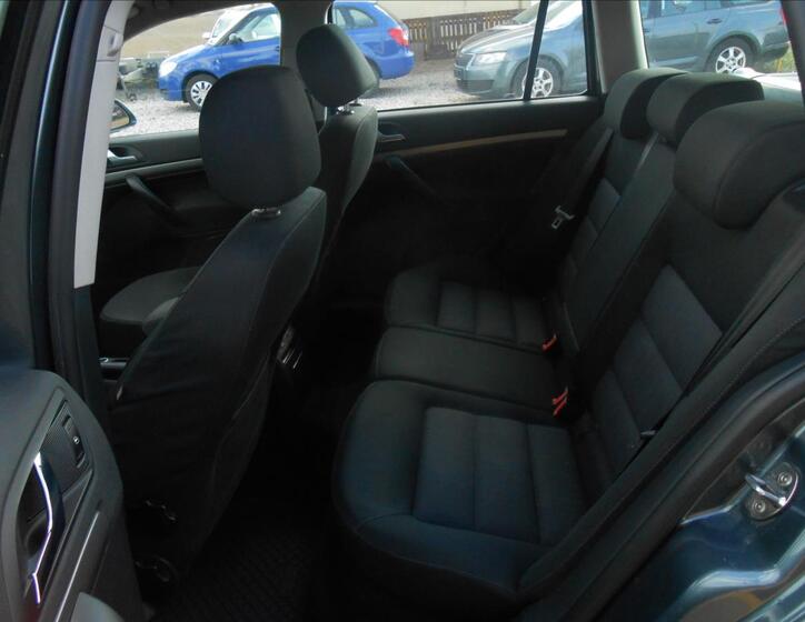 Škoda Octavia 16