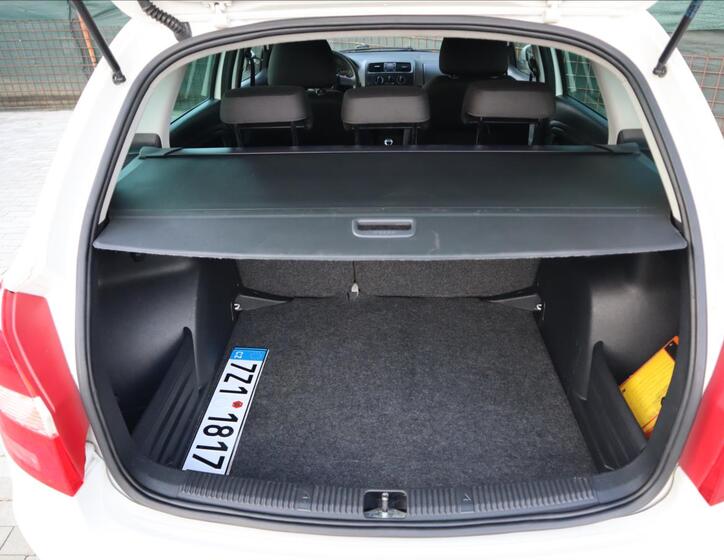 Škoda Fabia 16