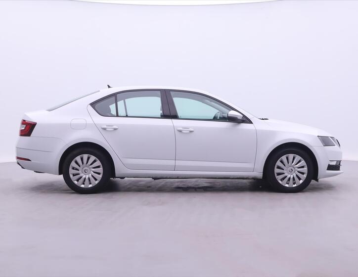 Škoda Octavia 8