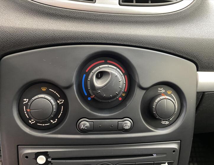 Renault Clio 15
