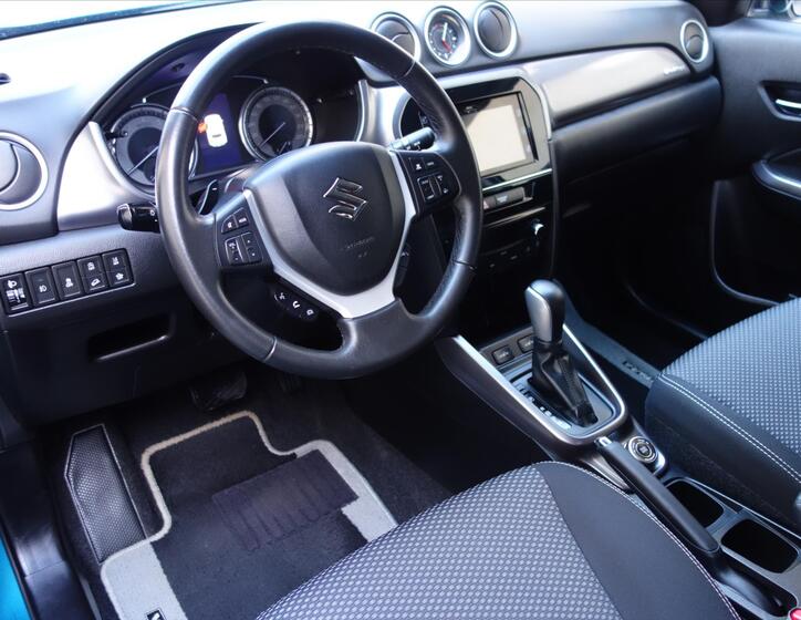 Suzuki Vitara 25