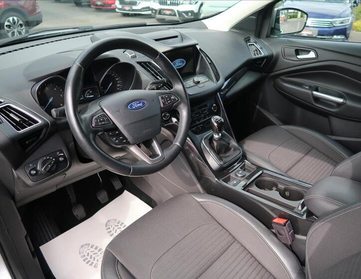 Ford Kuga 8