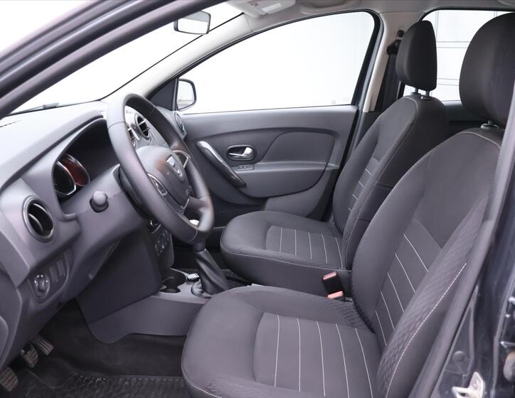 Dacia Logan 8