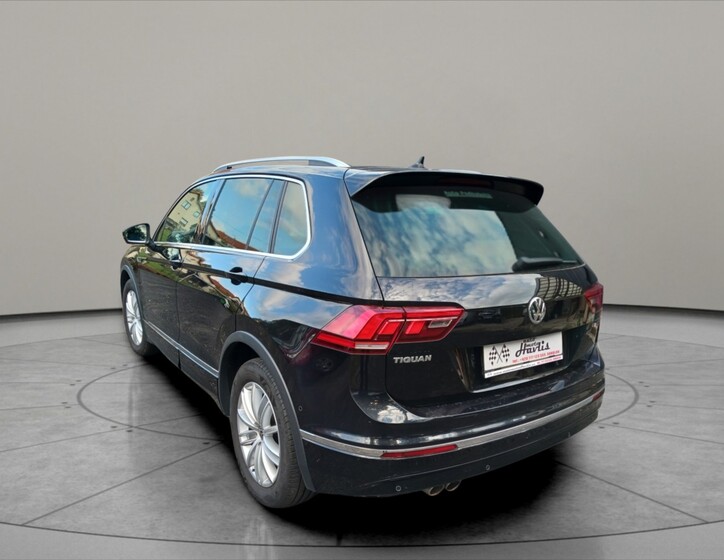Volkswagen Tiguan 6