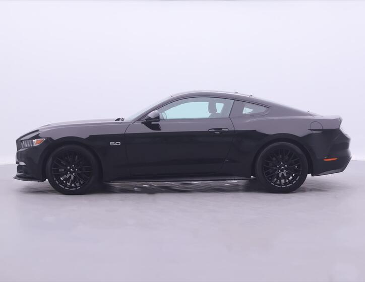 Ford Mustang 4