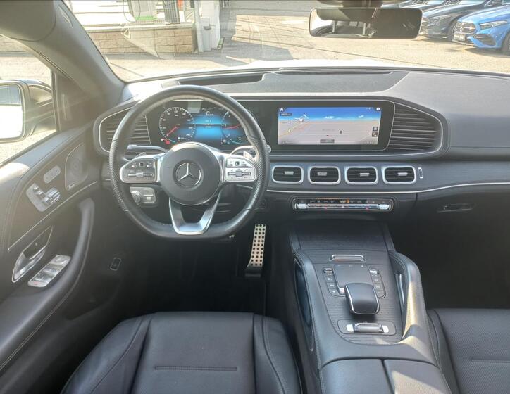 Mercedes-Benz GLE 9