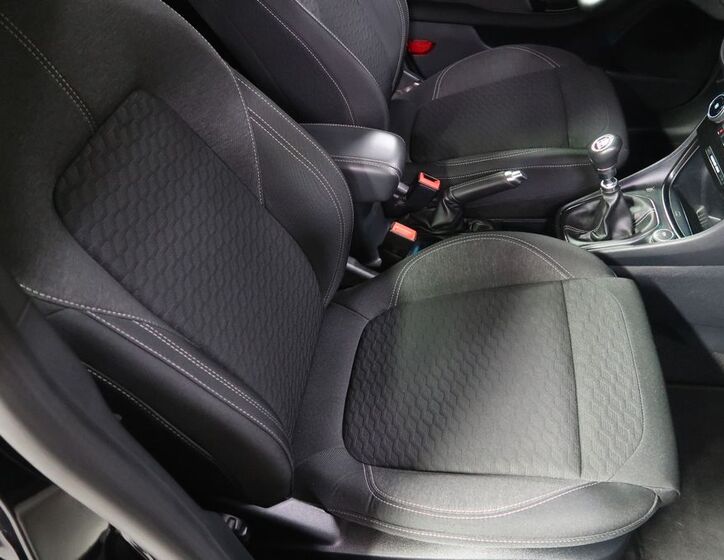Ford Puma 13