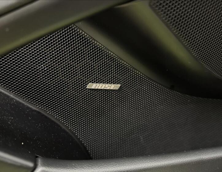 Porsche Cayman 12