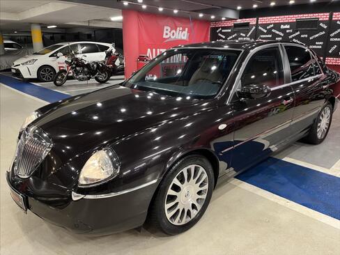 Lancia Thesis