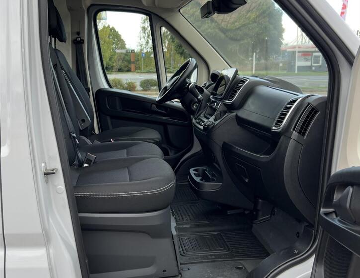 Toyota ProAce 10