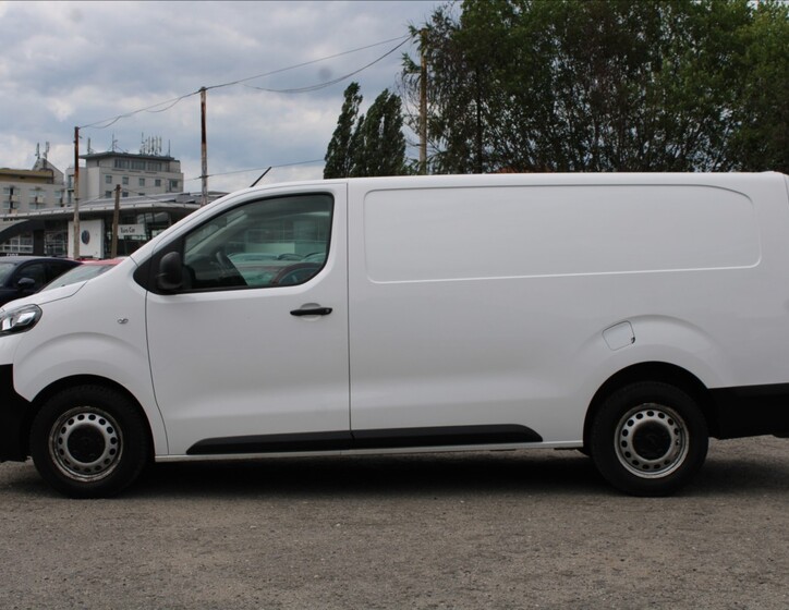 Opel Vivaro 8